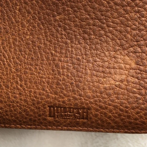 Duluth Trading Lifetime Leather Crossbody Wallet Cognac - Picture 6 of 12